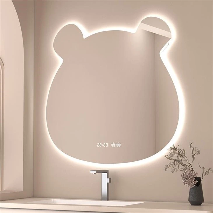 Specchi da bagno a tema orso
